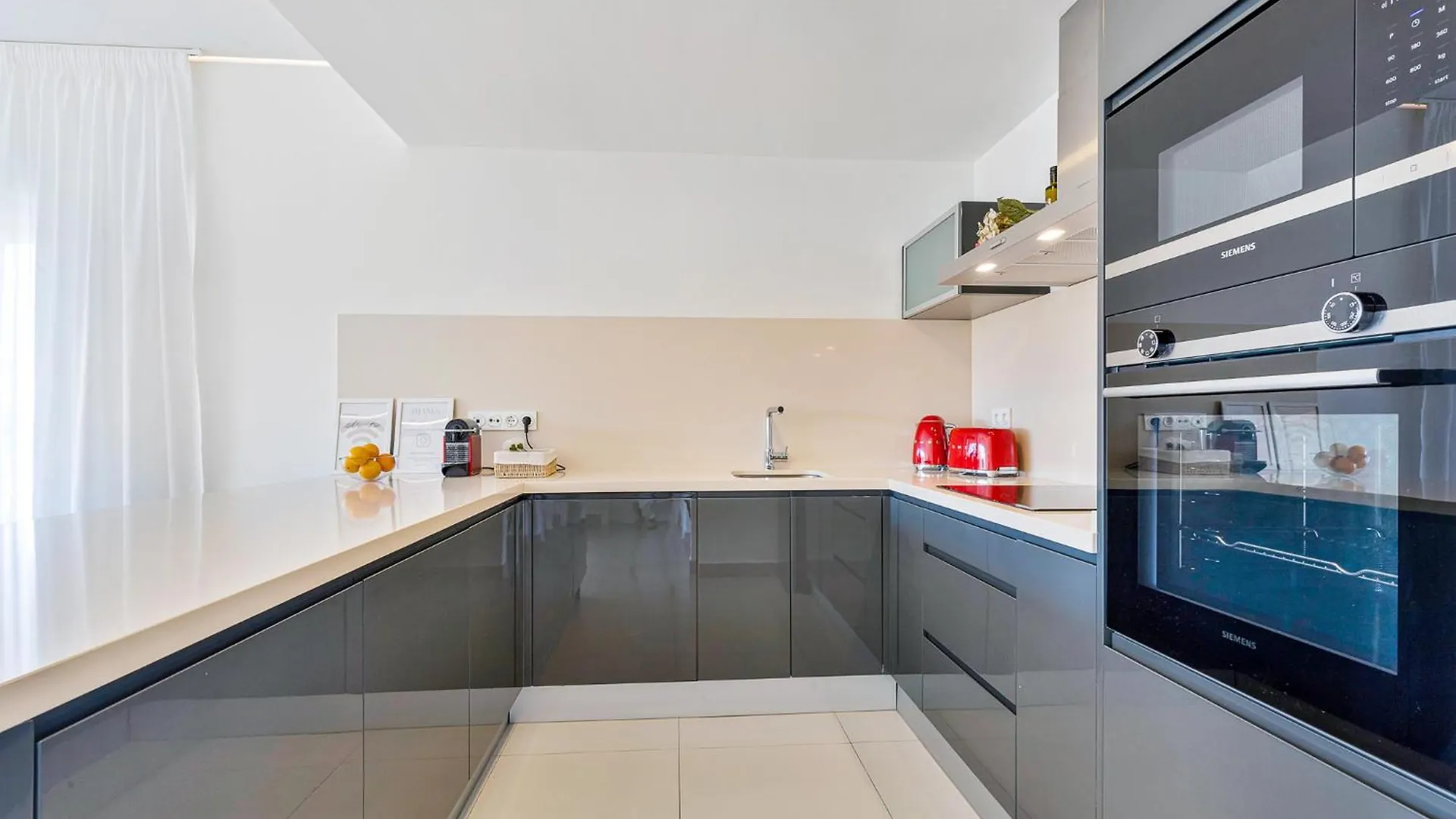 Luxurious 3-Bed And 3 Bathroom Apartment - Reserva Del Higueron Malaga