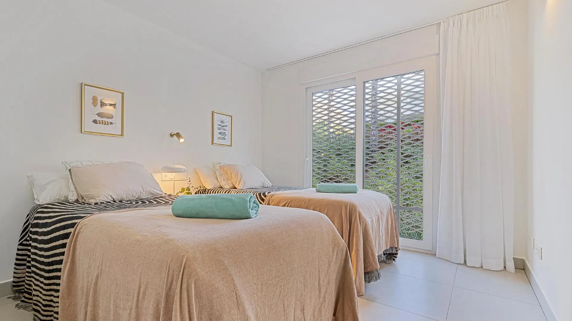 Luxurious 3-Bed And 3 Bathroom Apartment - Reserva Del Higueron Malaga 0*,